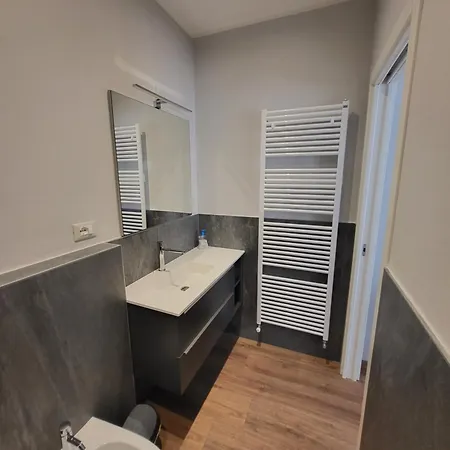 Central Apartments Domodossola Apartament